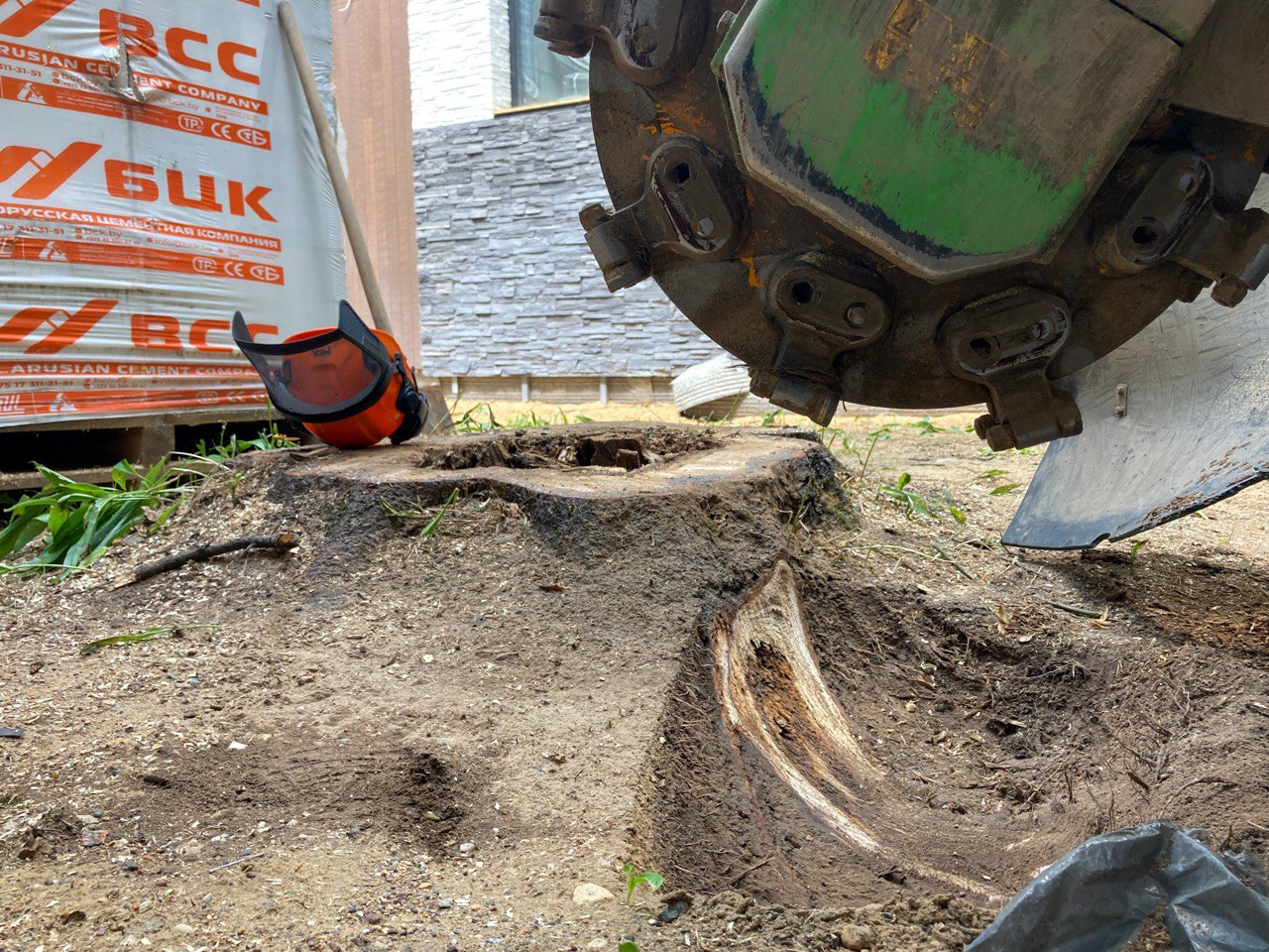 Дробление пней фрезой